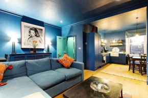 Bright, Colourful 2 bed home, 15 mins from central